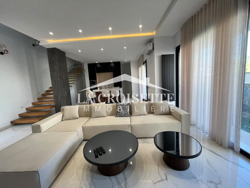Villa meublée S+3 avec piscine à La Marsa